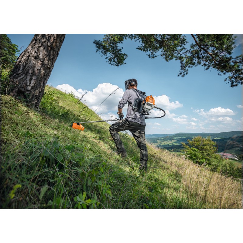 STIHL FR 230 Backpack Clearing Saw with Autocut & 2T Grass Cutting Blade (Cruise Control) | 41512000043 - photo 3