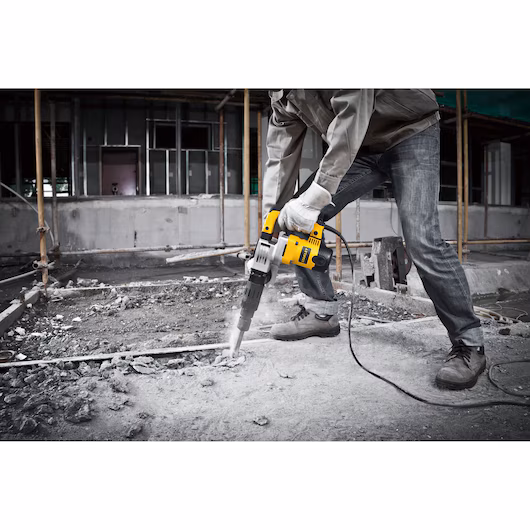 Stanley STHM5KH-IN 1010W 17 mm Hex Chipping Hammer with Kit Box - photo 5