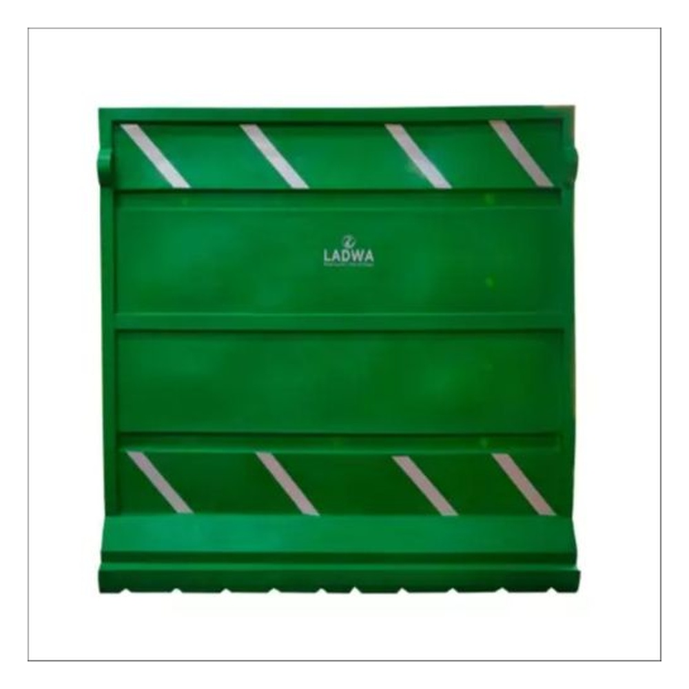 Ladwa 32 Kg Heavy Duty Road Barricade Green