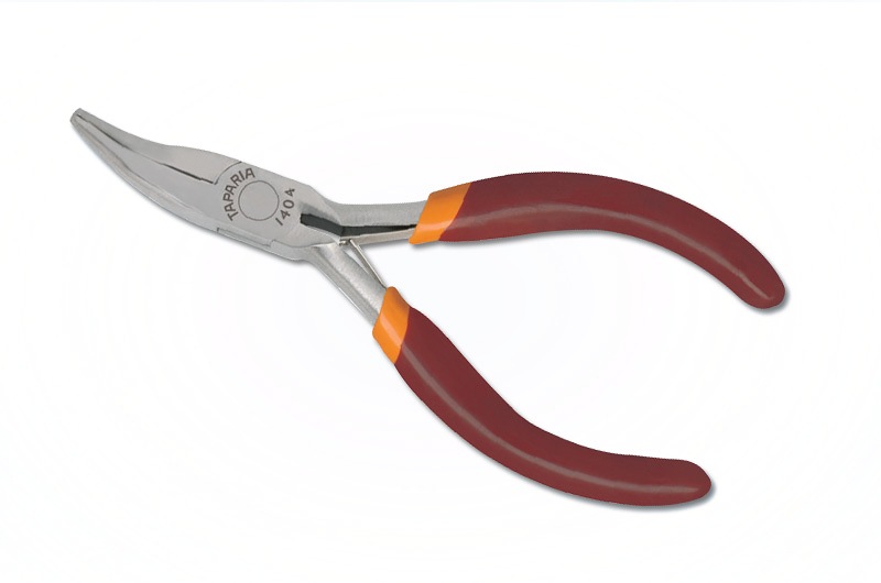 Taparia 1404 Mini Pliers Two Color Dip Coated Sleeve Description: Bent Nose; Length (Mm): 125
