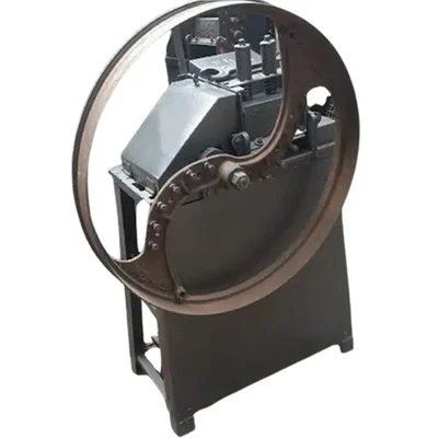 Heavy Duty Wheel Based Down Motor Type Chaff Cutter With 2 HP Motor, 3 Rollers & 500-600 Kg/Hr Cutting Capacity