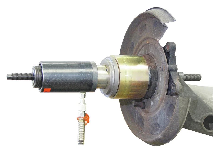 GEDORE KL-0039-213 Wheel bearing tool set (Mercedes)