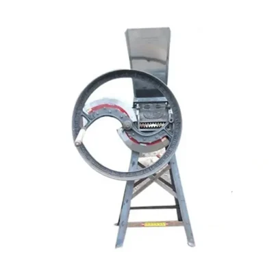 Hand Operated Chaff / Grass Cutter With 200 Kg/hr Capacity & Cast Iron Body