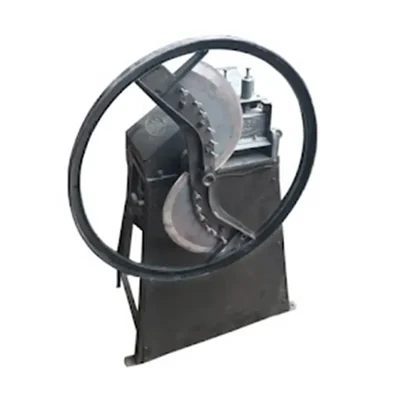 Heavy Duty Wheel Based Down Motor Type Chaff Cutter Machine With 3 HP Motor, 3 Rollers & 500-700 Kg/hr Cutting Capacity
