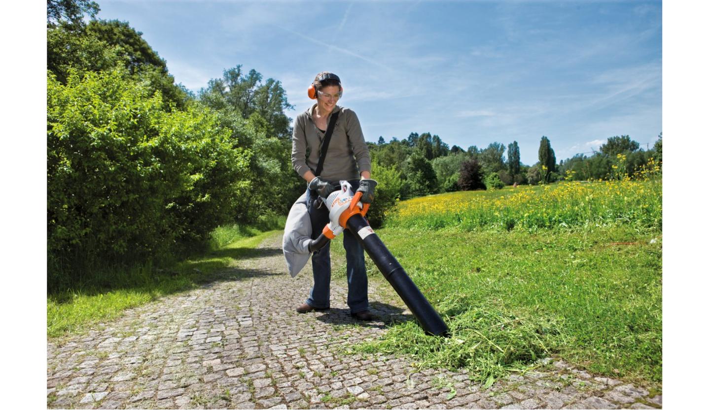 STIHL SHE 81 Electric Handheld Shredder | 48110110840 - photo 3