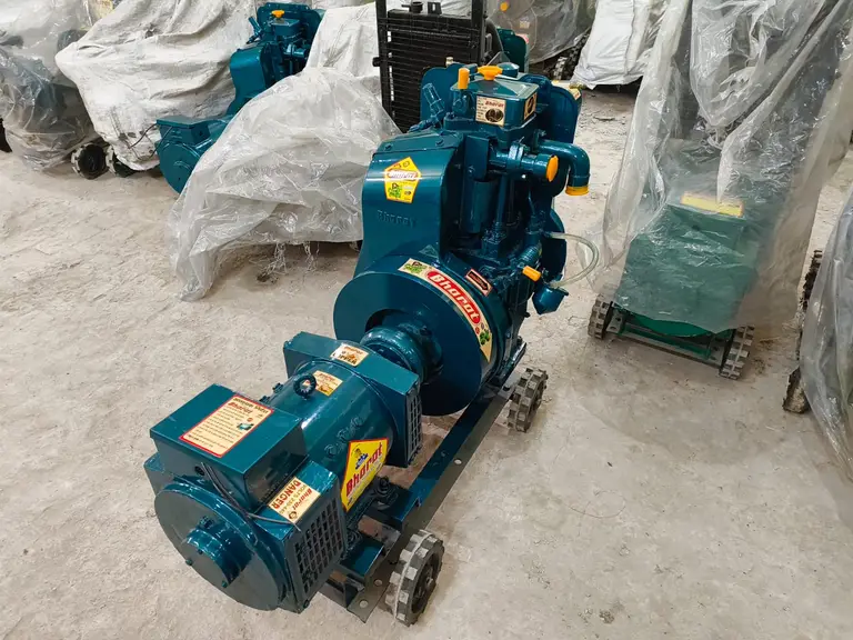 Bharat 7.5 kVA Single Phase Diesel Generator Set (DG Set) with 100% Copper Winding Alternator, Trolley Mounted - photo 4