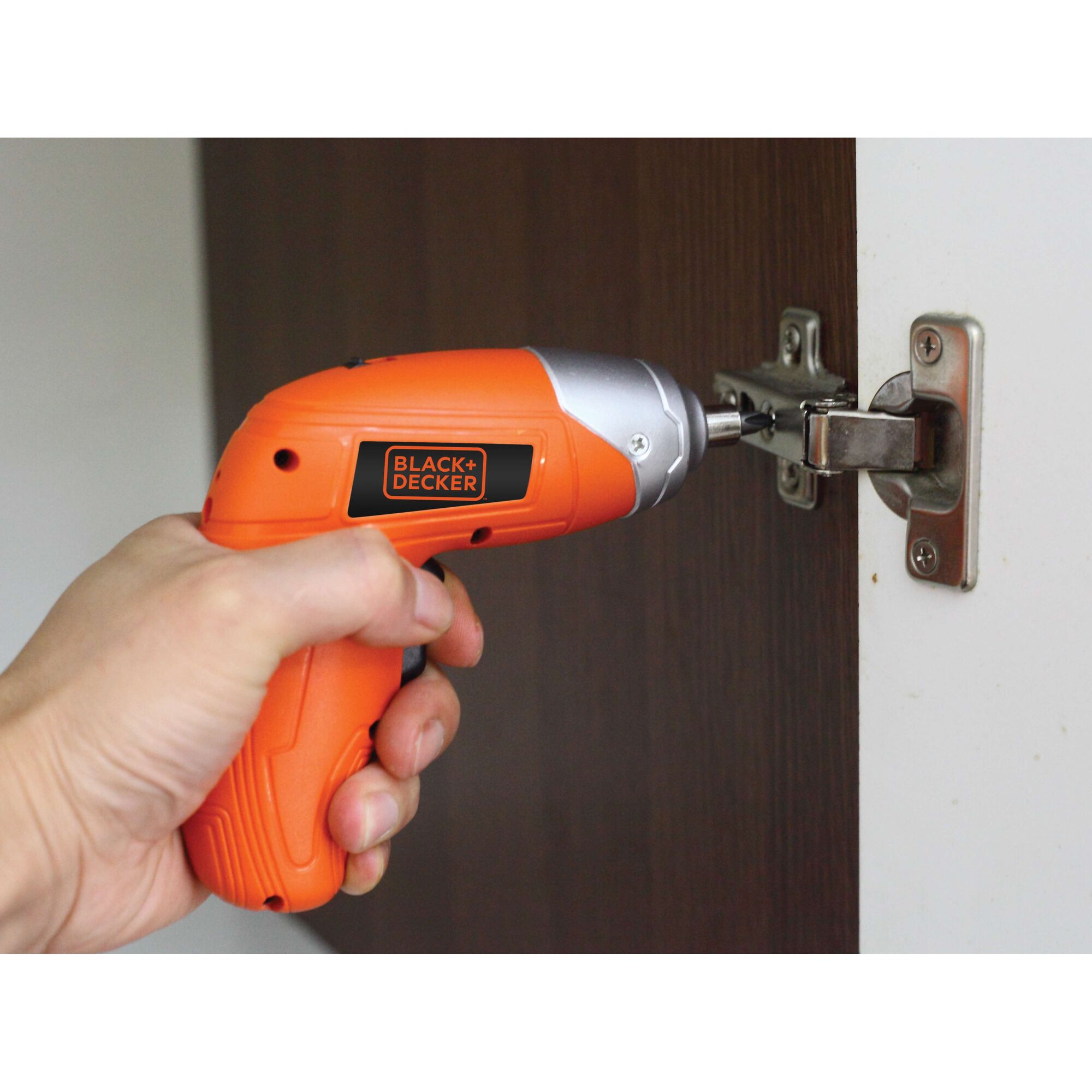 BLACK+DECKER KC3610-IN 3.6V Nicd Screwdriver + 10 Bit Sets - photo 3