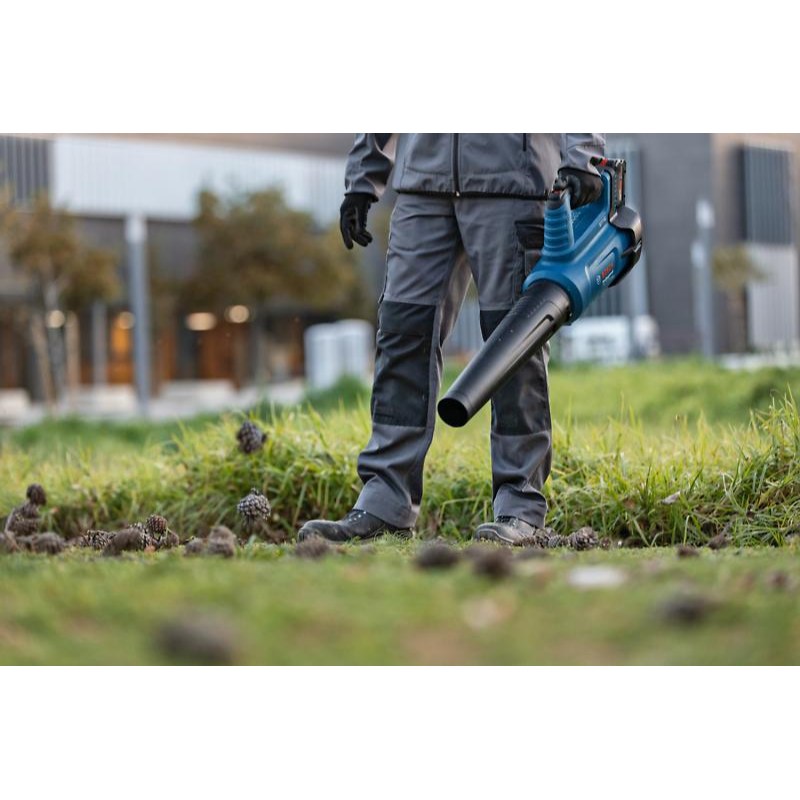 Bosch GBL 18V-750 Left Blower - photo 4