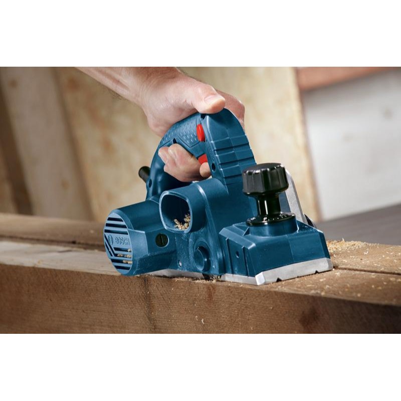 Bosch Professional GHO 6500 Electric Planer | 650W Motor | Max 2.6 mm Cutting Depth | 82 mm Planning Width | Lightweight & Powerful | Optimised Chip Ejection | For professional and DIYers - photo 4