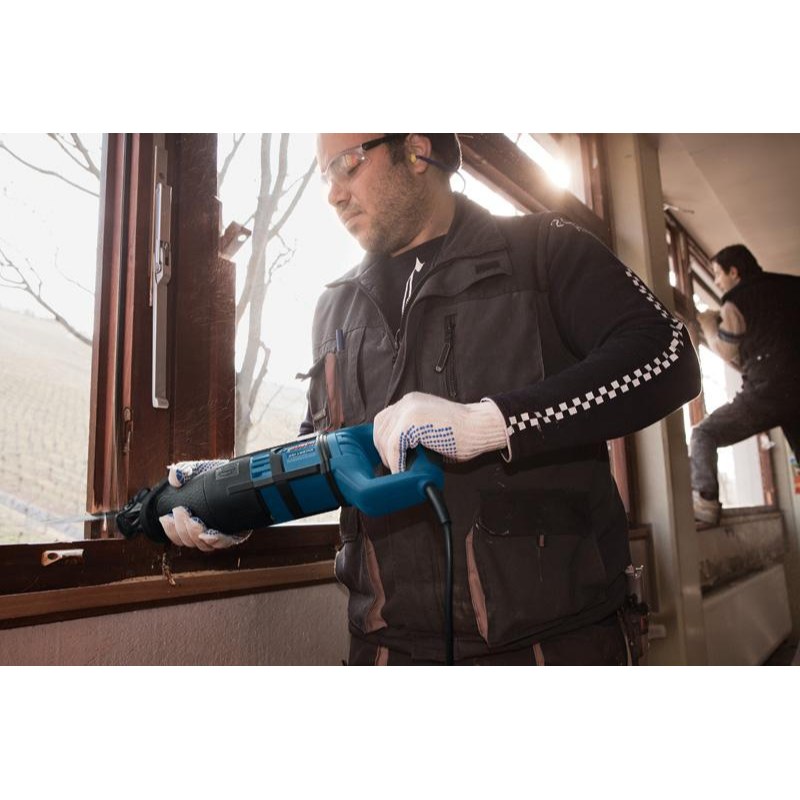Bosch GSA 1300 PCE Heavy Duty Electric Reciprocating Saw, 1,300W, 2,900 spm, 28 mm, 4.1 kg, Pendulum Stroke, Low Vibration, Variable Speed + Bosch Saw Blade (1 x Metal, 1 x Wood), 1 Year Warranty - photo 4