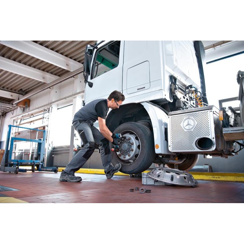 Bosch GDS 18V-1050 3/4" 1050Nm 1750 rpm with 2 battery 1 charger Impact Wrench/Wrench - photo 4