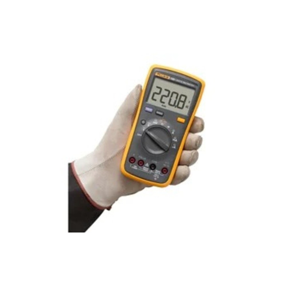 Fluke 15B+ digital multimeter in hand