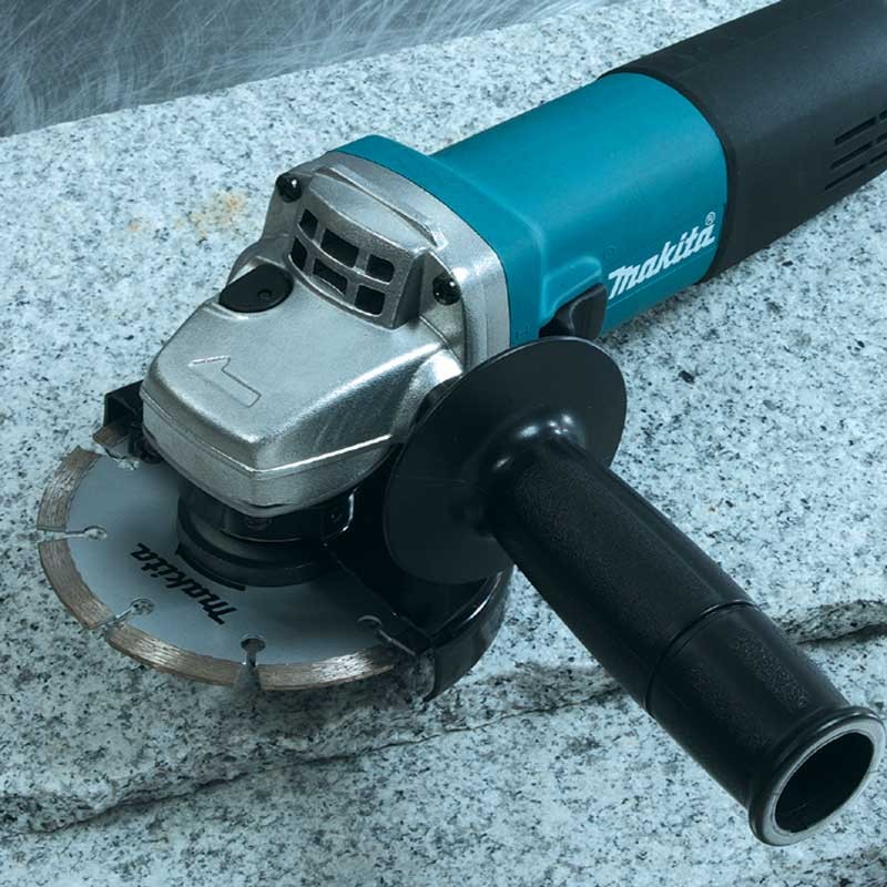 Makita 9556HN 100mm 840W Angle Grinder Slide Switch - photo 2