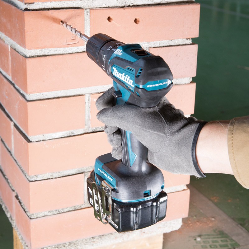 Makita DHP483RFE 18V Cordless Hammer Driver Drill Kit - photo 3