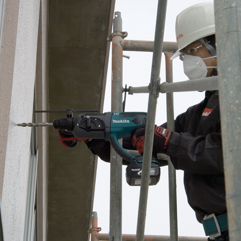 Makita DHR202RTE 18V Cordless Combination Hammer Kit - photo 2