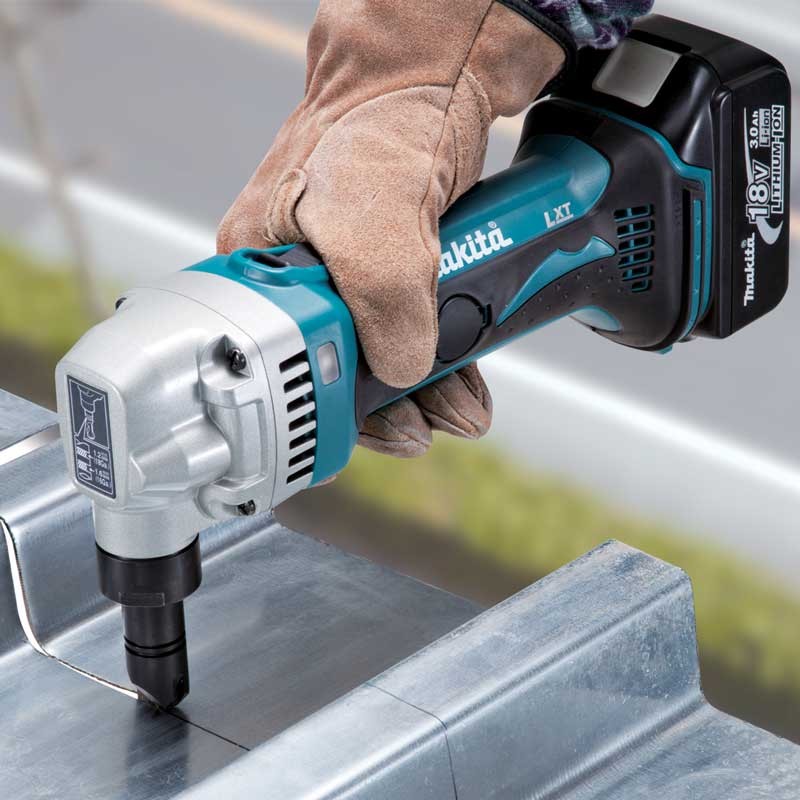 Makita DJN161Z 18V Cordless Nibbler - photo 2