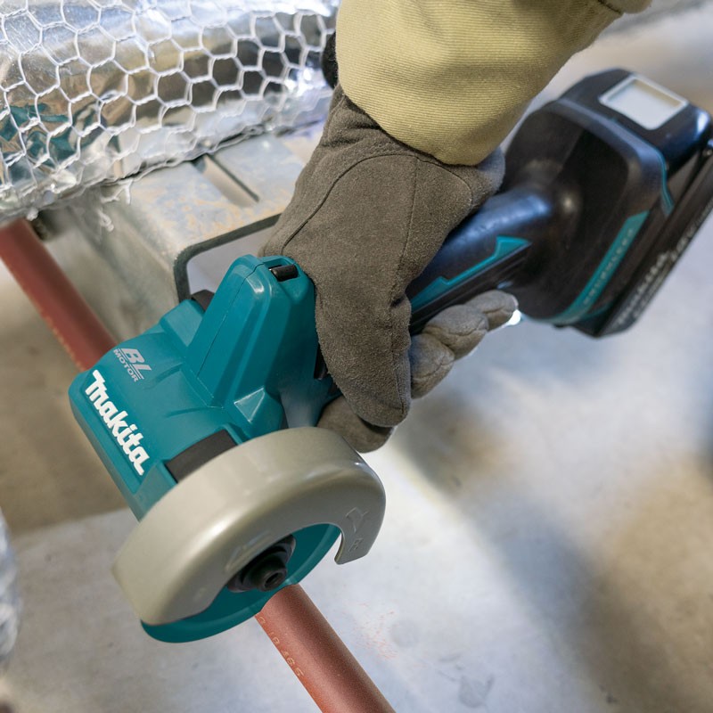 Makita DMC300Z 18V LXT Cordless Compact Cut-Off Saw - photo 2