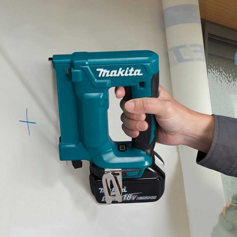 Makita DST112Z 18V Cordless Stapler - photo 3