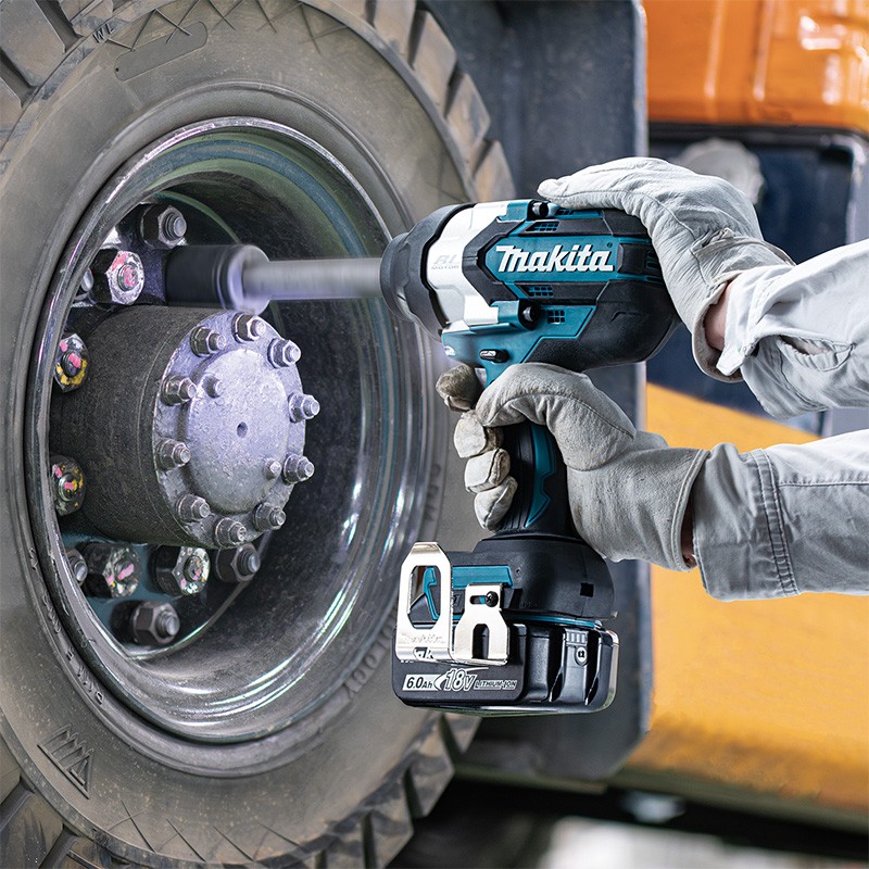 Makita DTW1005Z 18V Cordless Impact Wrench 3/4 - photo 2