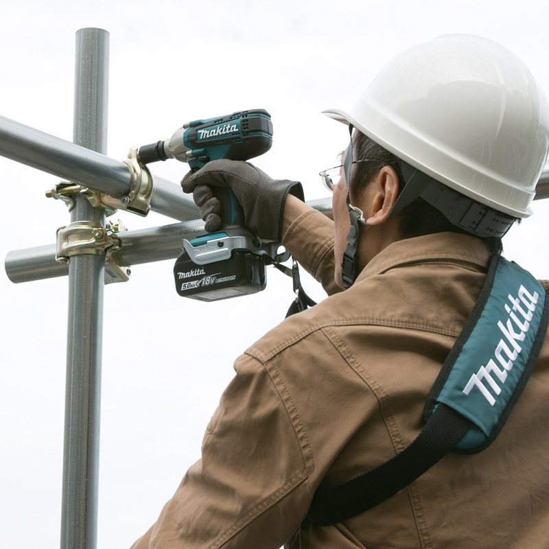 Makita DTW190RFE Cordless Impact Wrench - photo 2