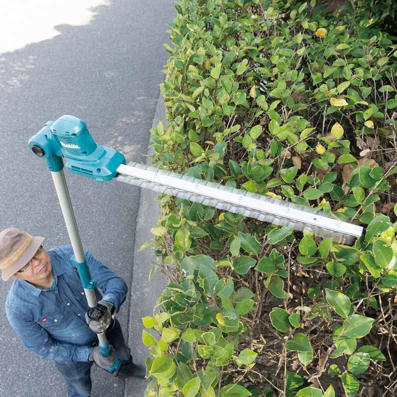 Makita DUN461WZ 18V Cordless Pole Hedge Trimmer 460mm - photo 3