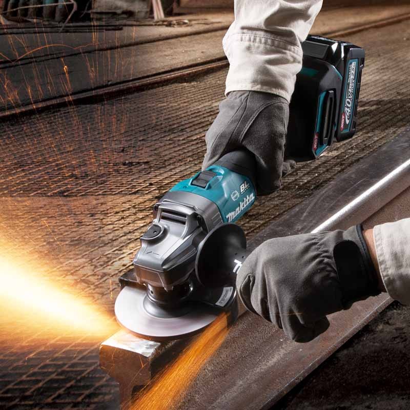 Makita GA005GZ 125 mm 40V Cordless Angle Grinder - photo 3