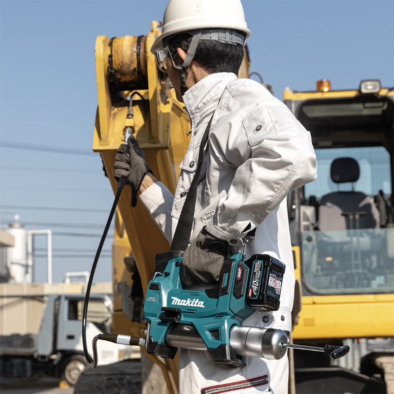 Makita GP001GZ 40V Max Cordless Grease Gun - photo 2