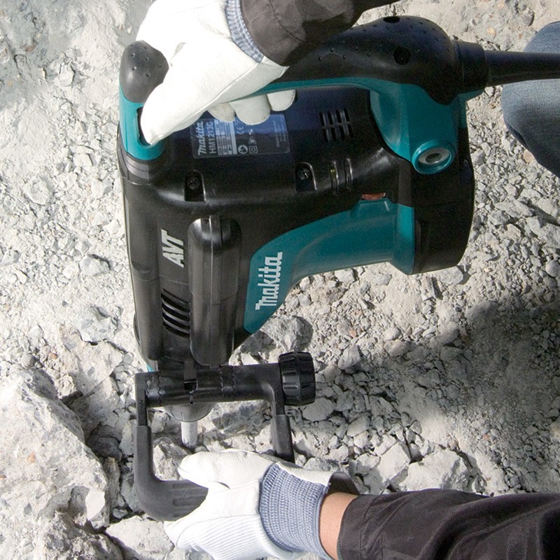 Makita HM1213C 1510W Demolition Hammer | 19.9J Impact Energy | Heavy Duty Concrete Breaker Machine - photo 3