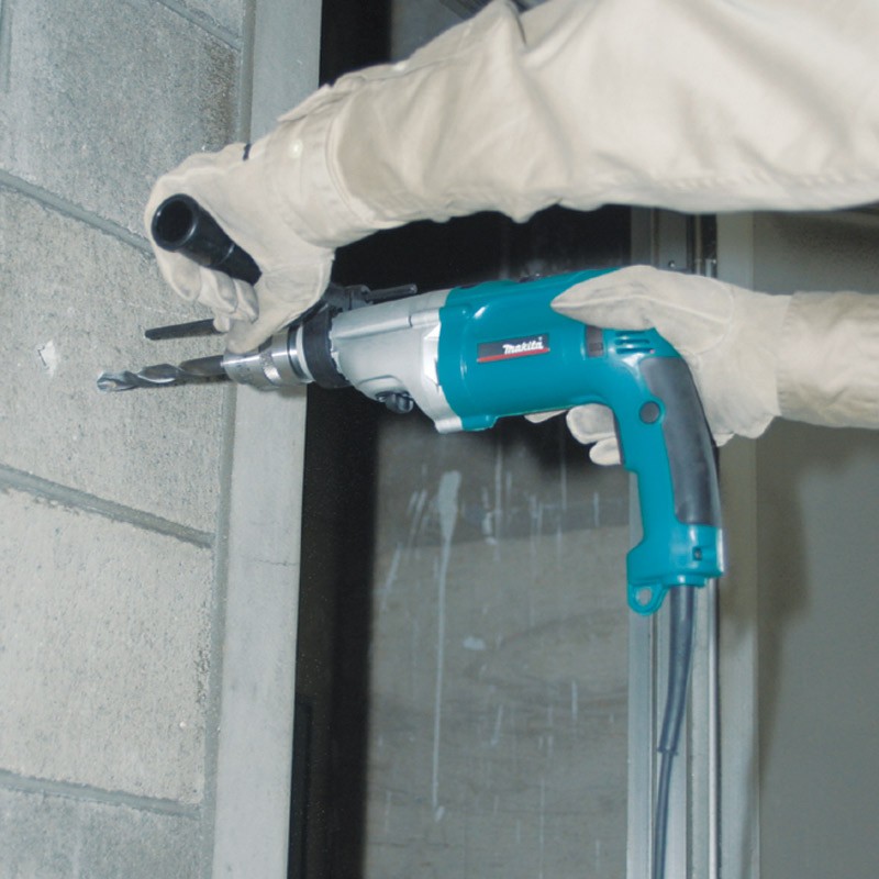 Makita HP2070 1010W 20mm 2-Speed Hammer Drill - photo 3