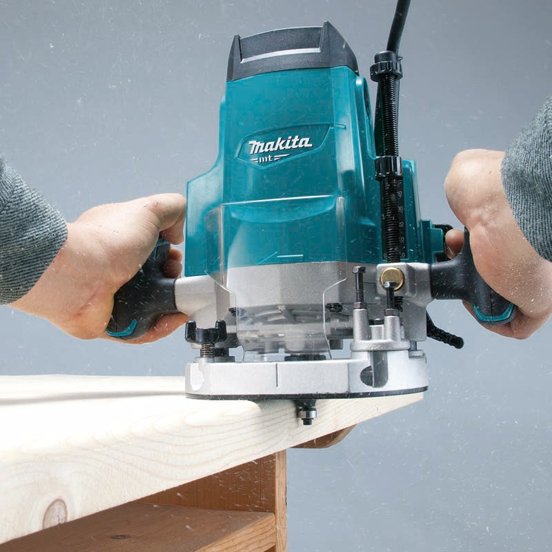 Makita M3600B Router 240V - photo 2