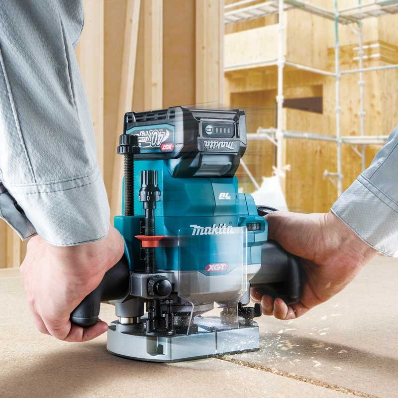 Makita RP001GZ 40V Max Cordless Router 12 mm - photo 2