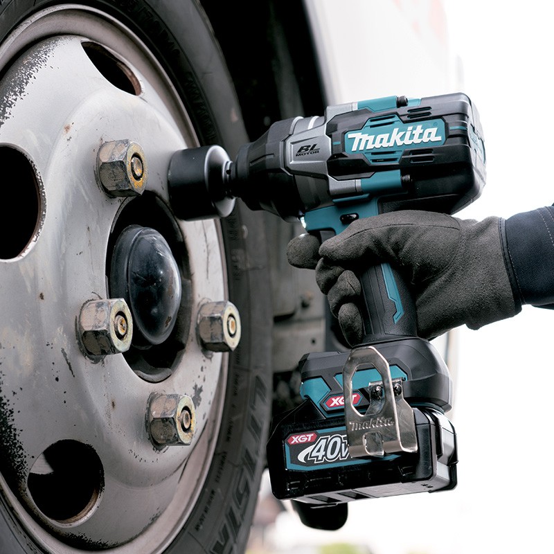 Makita TW002GZ 40V Max Cordless Impact Wrench 1/2 Inch - photo 3