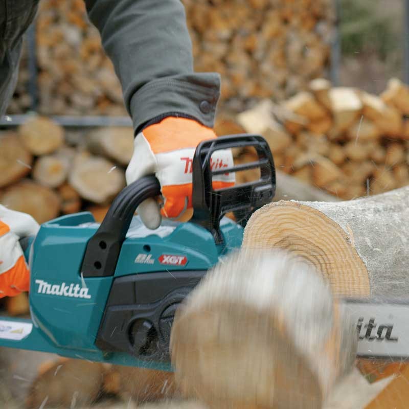 Makita UC021GZ 40Vmax XGT Cordless Chainsaw 300mm - photo 2