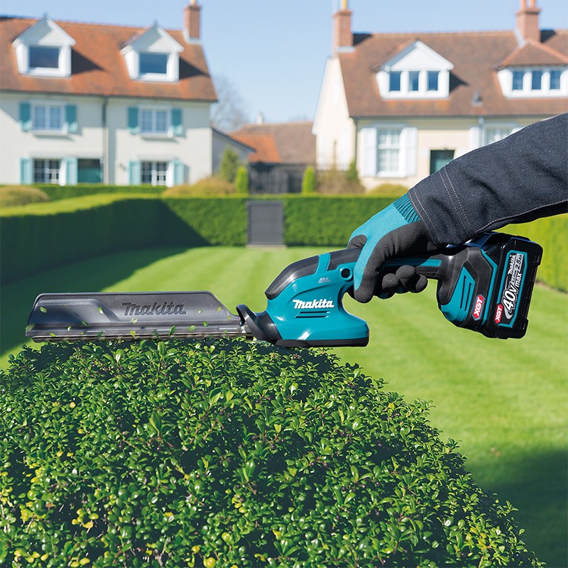 Makita UH023GZ 40V Cordless Hedge Trimmer 200mm - photo 2