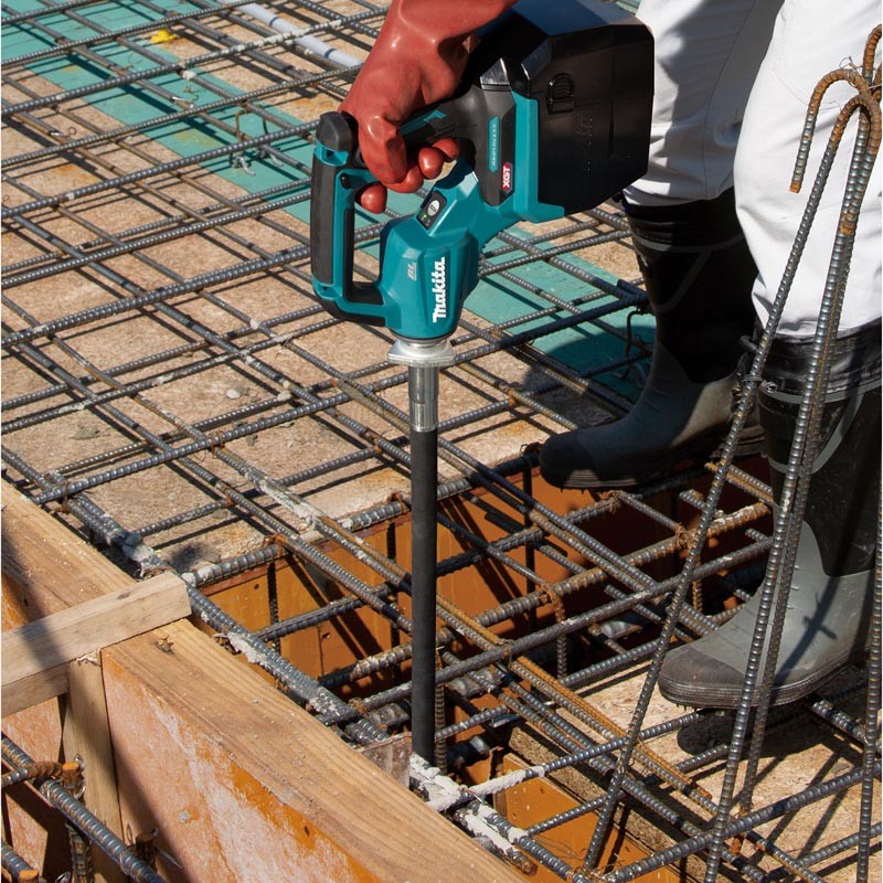Makita VR001G 40V Max XGT Cordless Concrete Vibrator - photo 3