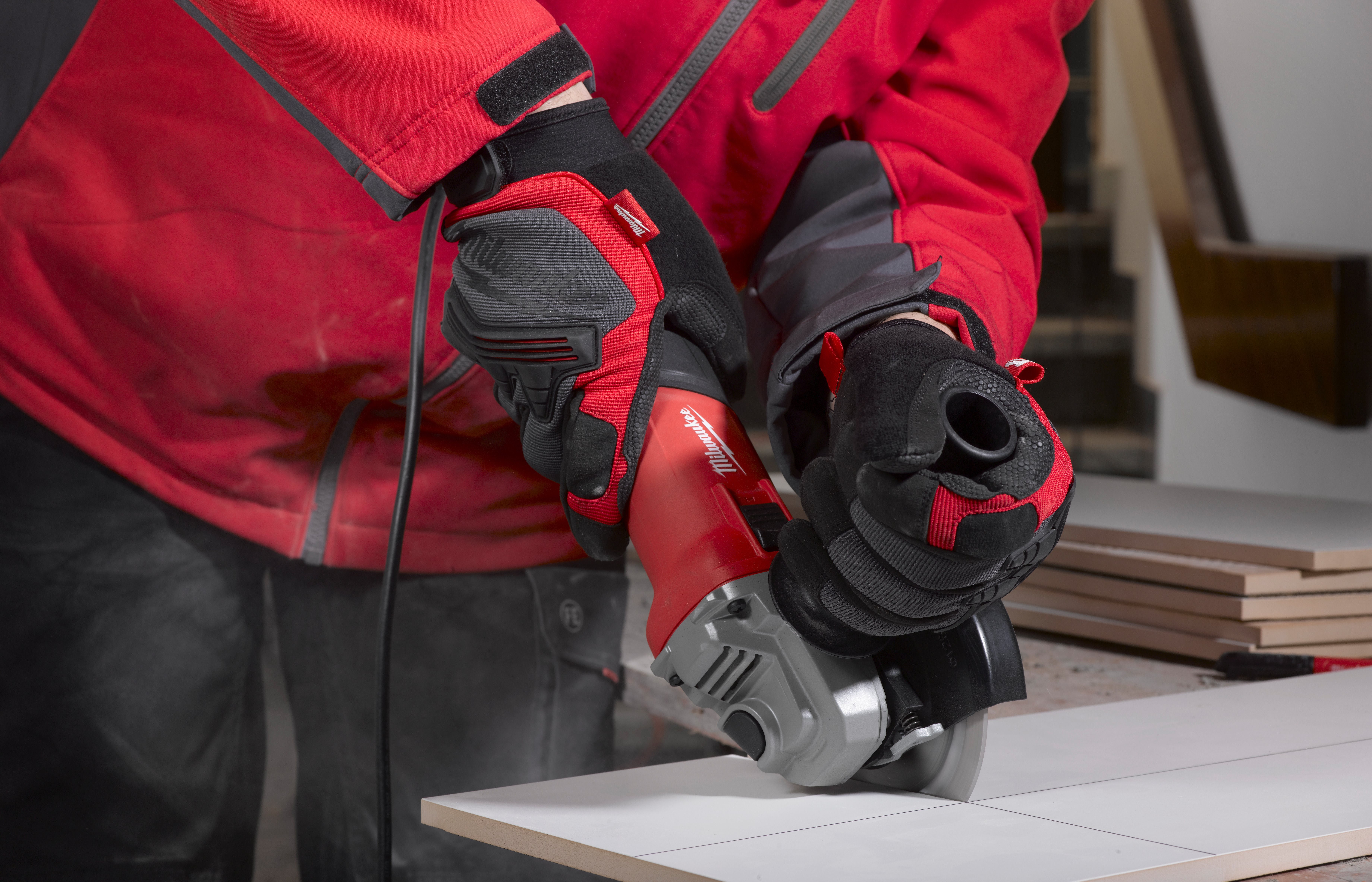 Milwaukee AG800-125EK Angle Grinder In2 - photo 3