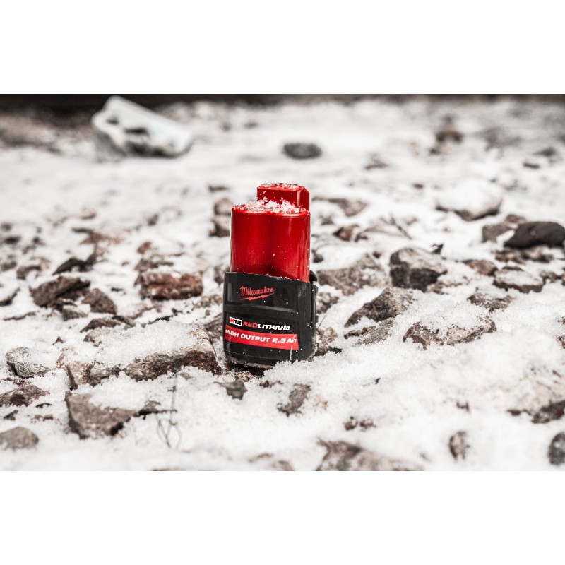 Milwaukee M12 HB2.5 12V 2.5Ah HIGH OUTPUT Compact Battery - photo 4
