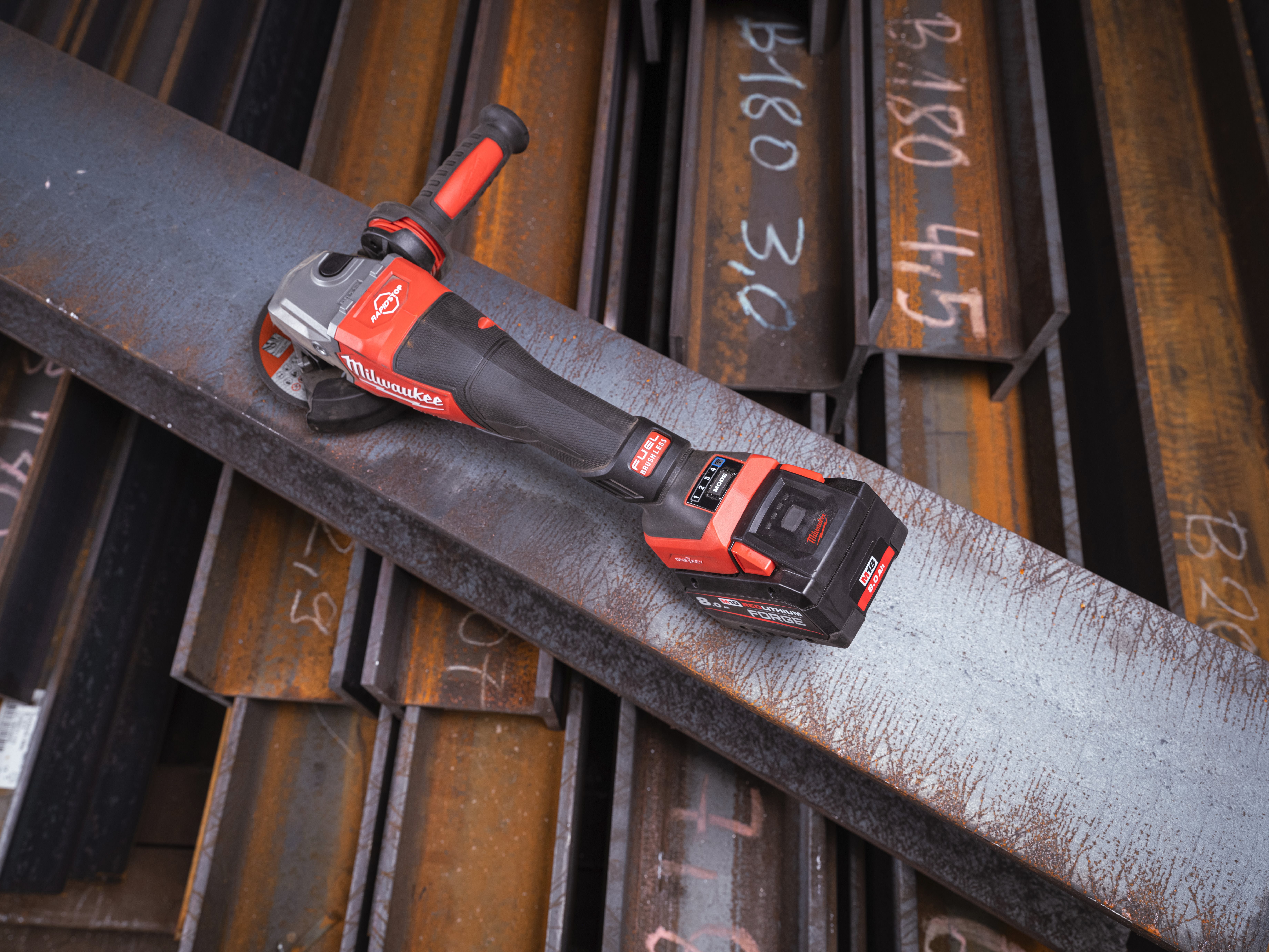 Milwaukee M18FHSAGO125VXPDB2-802X M18 High Performance 125mm Braking Grinder With Variable Speed & One-Key Gen 2 - Forge Batteries - photo 3