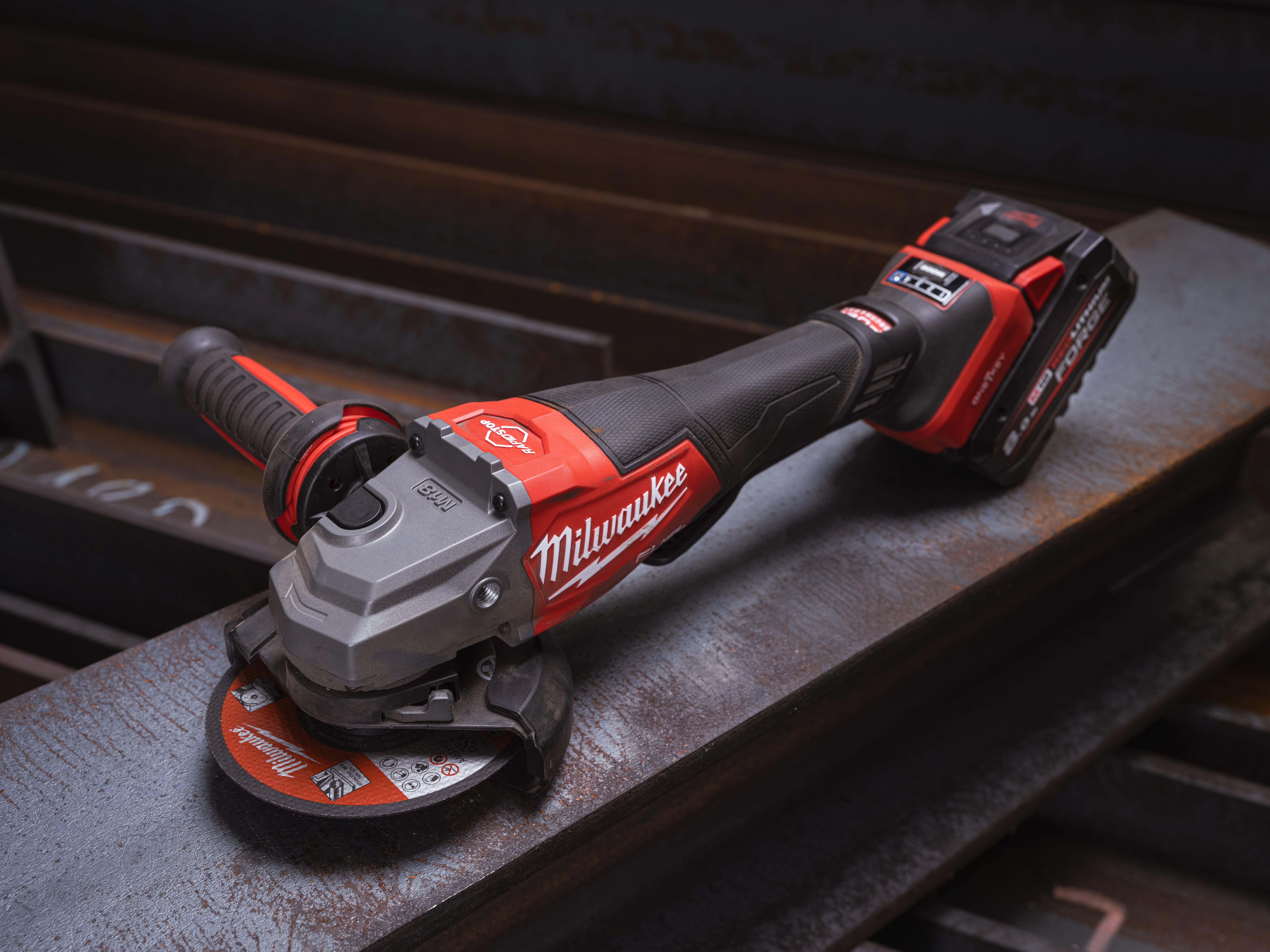 Milwaukee M18FHSAGO125VXPDB2-802X M18 High Performance 125mm Braking Grinder With Variable Speed & One-Key Gen 2 - Forge Batteries - photo 2