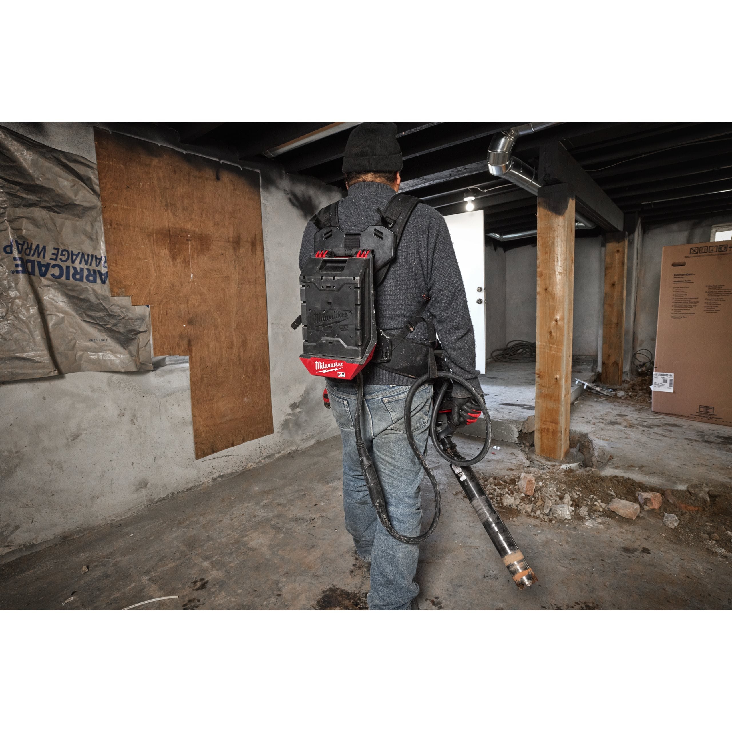 Milwaukee MXF PBE Mx Fuel™ Portable Battery Extension - photo 3
