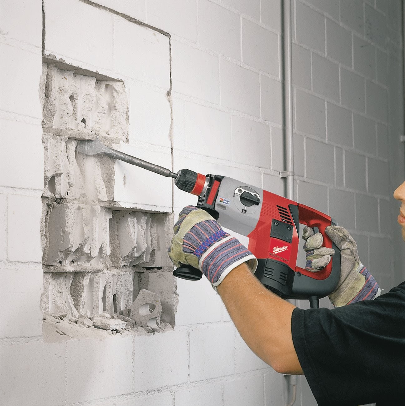 Milwaukee PLH32XE 240V Combi Hammer In2 - photo 4