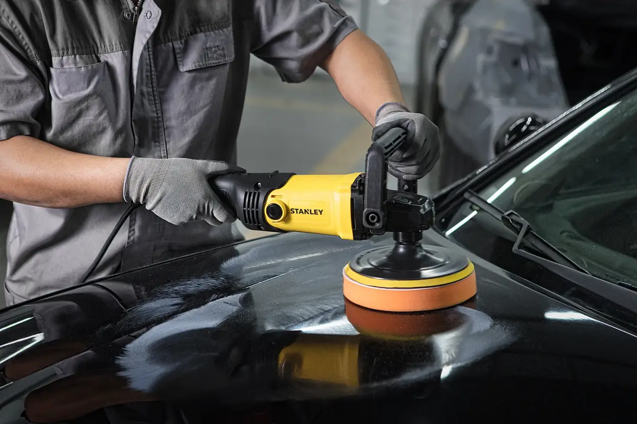 Stanley SP137-IN 1300W 180mm Polisher - photo 4