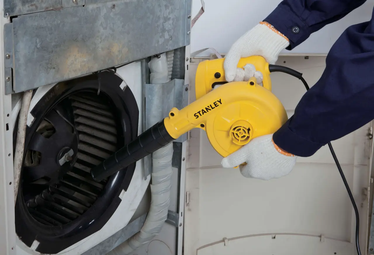 Stanley STPT600-IN 600W Variable Speed Blower - photo 8