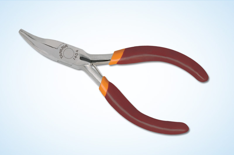 Taparia 1404 Mini Pliers Two Color Dip Coated Sleeve Description: Bent Nose; Length (Mm): 125